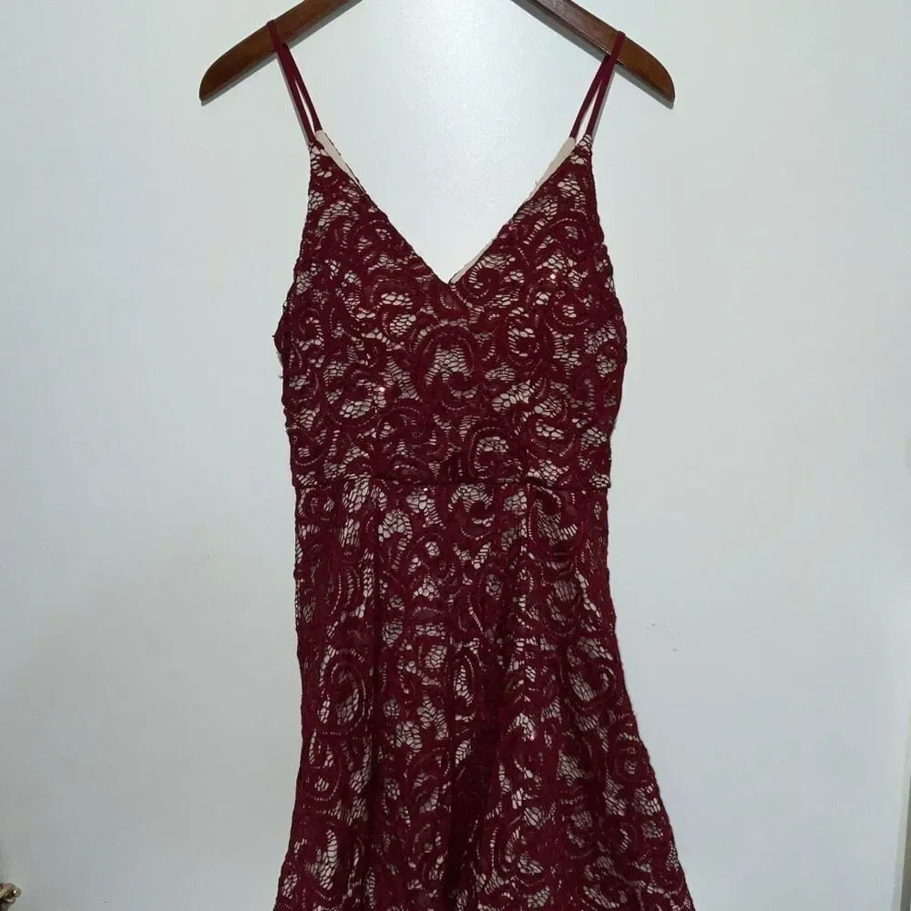 My Michelle Women's Maroon Lace‎ Overlay Sleeveless Mini Dress Size 7 NWT